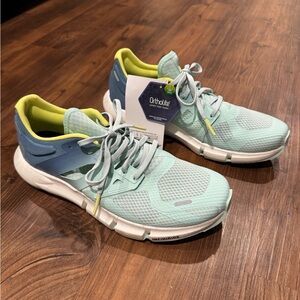 Salomon Light Blue and Yellow Road Running Shoes Predict2